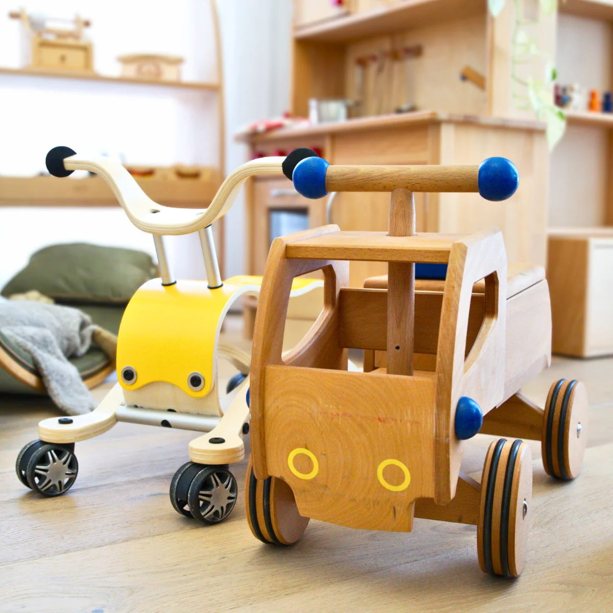 Dynamiko Wooden Ride On - Transporter Blue 'Fred' - Image 9