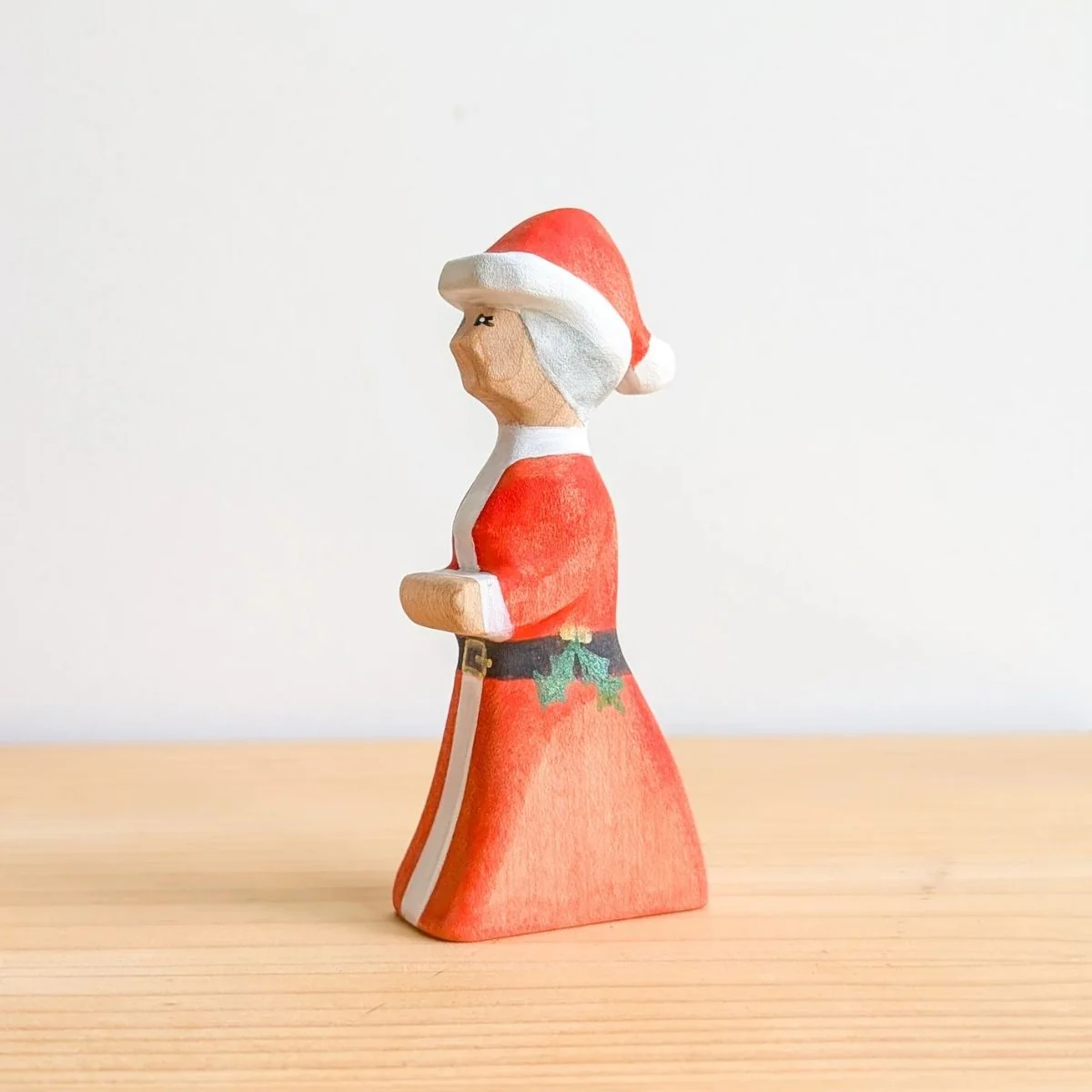 NOM Handcrafted - Mrs. Claus - Image 5