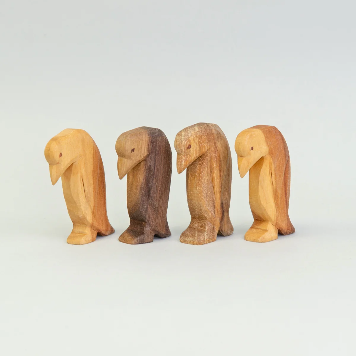 Predan Penguin Head Down - Image 3