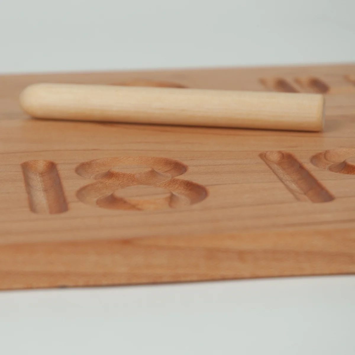 From Jennifer Reversible 11-20 Tracing and Number Counting Board - Image 3