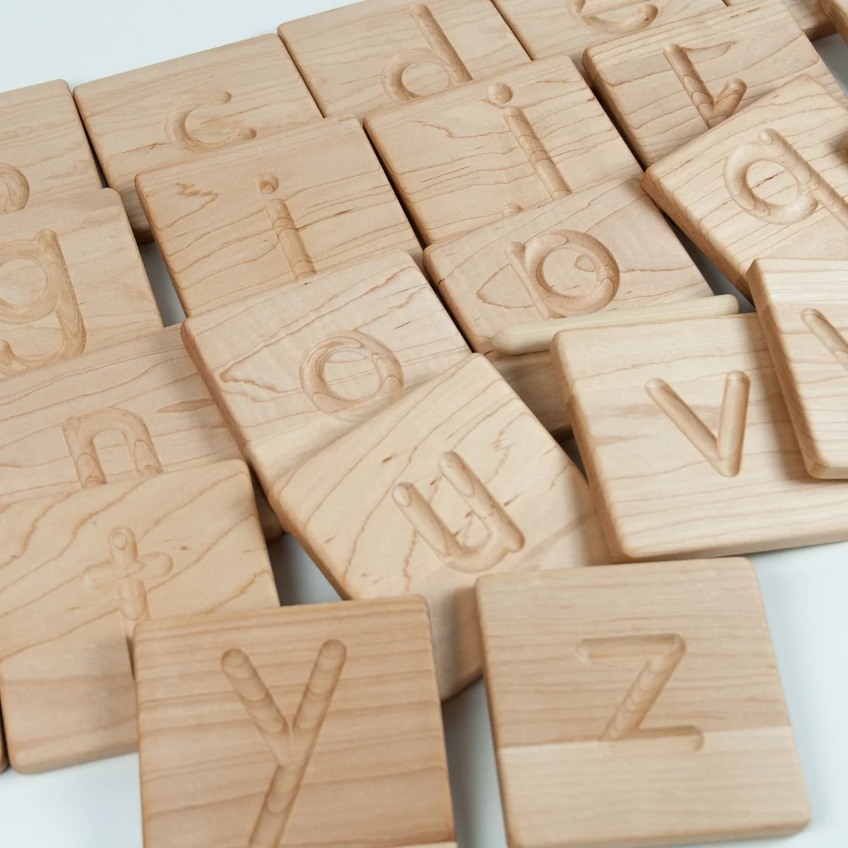 From Jennifer Reversible Alphabet Tracing Cards with Storage Box - Image 3