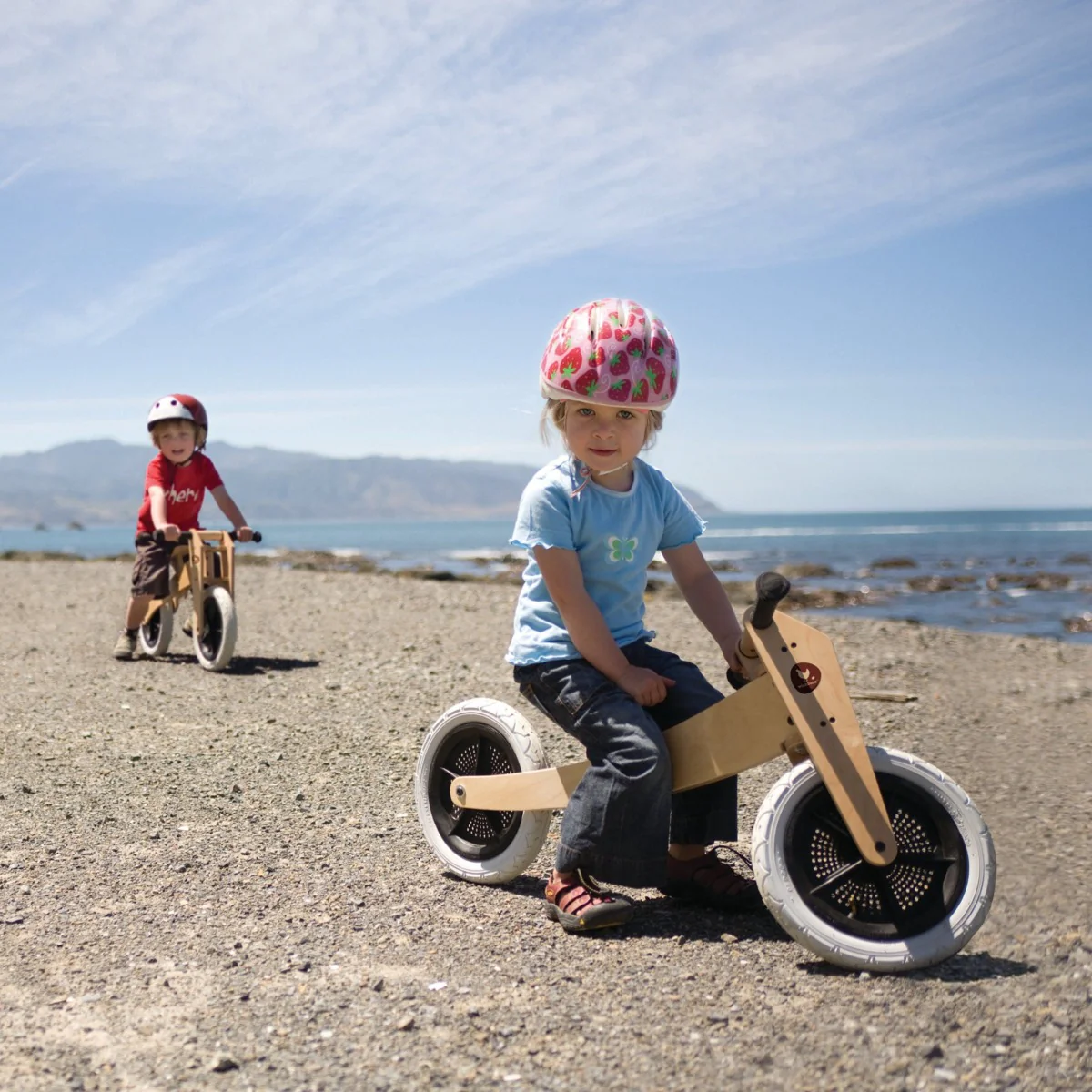 Wishbone Wooden Balance Bike & Tricycle 3 in 1 - Natural Birch - Image 10