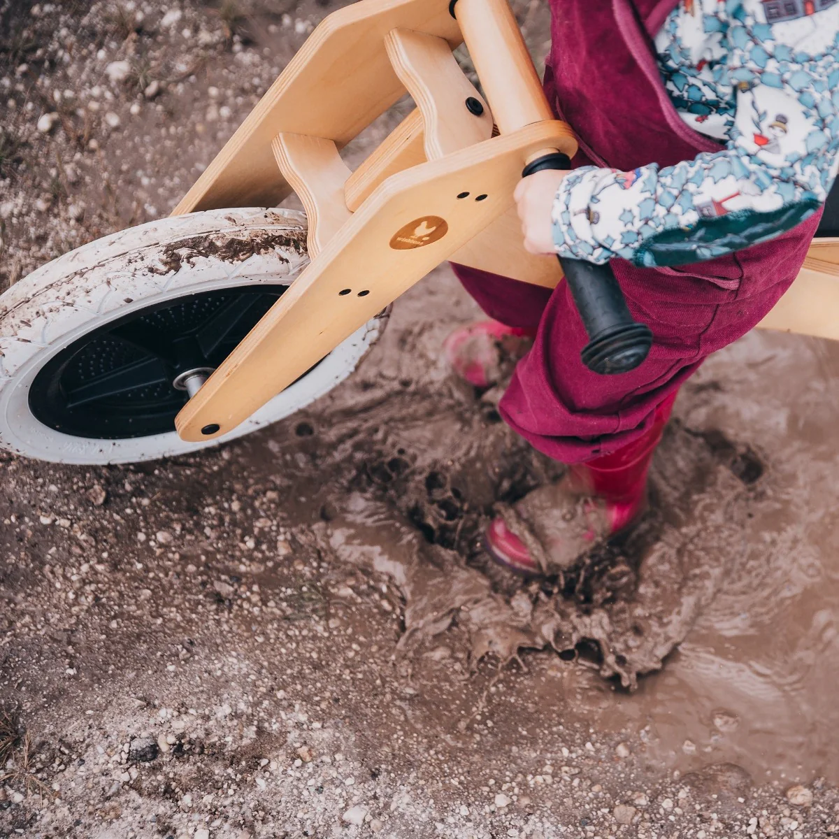 Wishbone Wooden Balance Bike & Tricycle 3 in 1 - Natural Birch - Image 12