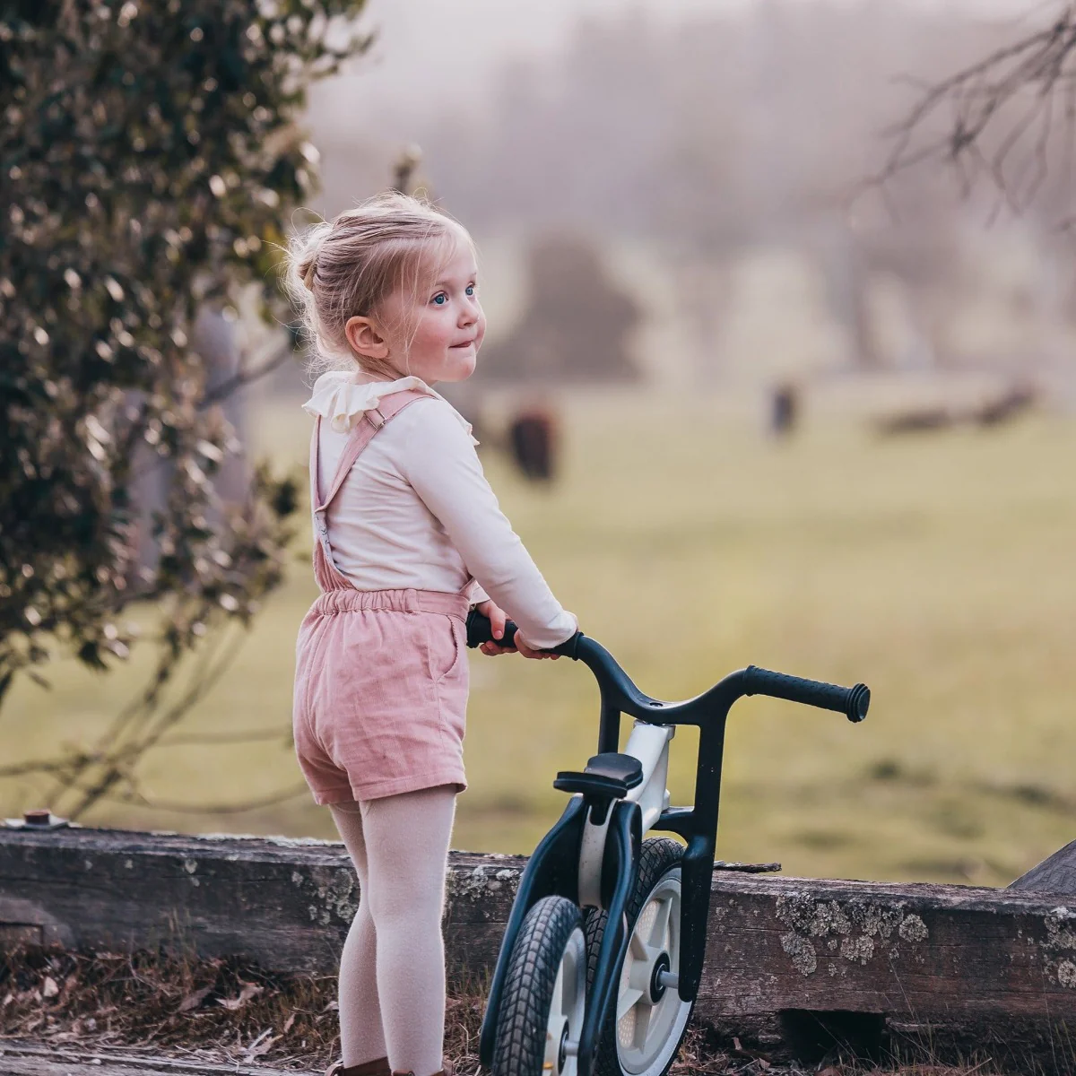 Wishbone Balance Bike 2 in 1 - RE2 Recycled, Durable Plastic - Retired Product - Image 9