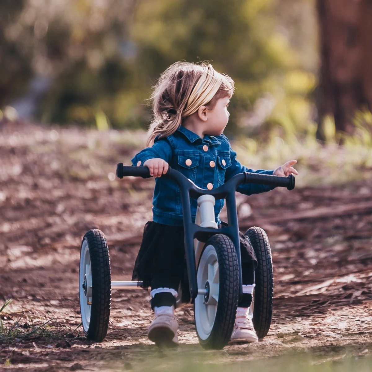 Wishbone Balance Bike & Tricycle 3 in 1 - RE2 Recycled, Durable Plastic - Image 19