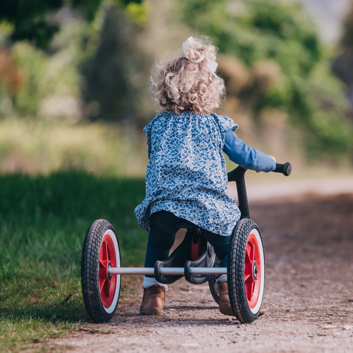 Wishbone Balance Bike & Tricycle 3 in 1 - RE2 Recycled, Durable Plastic - Image 20