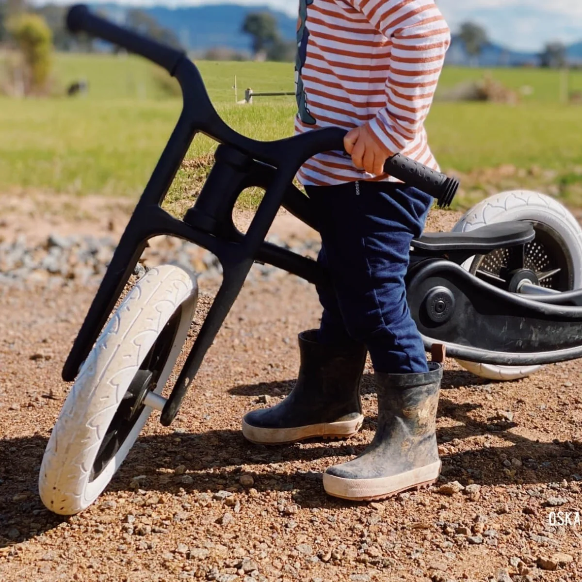 Wishbone Balance Bike & Tricycle 3 in 1 - RE2 Recycled, Durable Plastic - Image 24