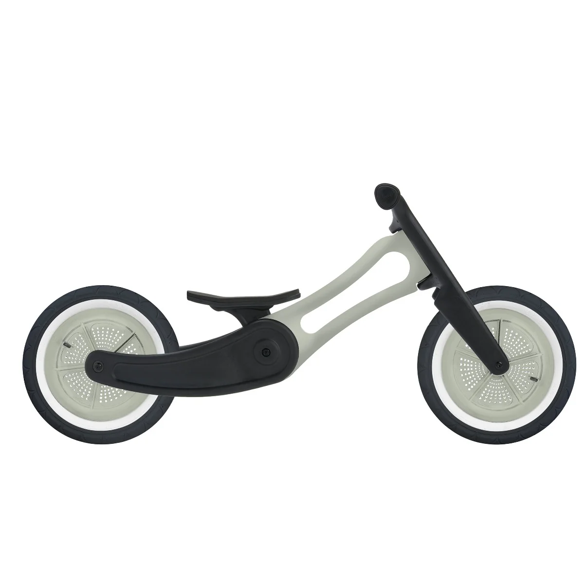 Wishbone Balance Bike & Tricycle 3 in 1 - RE2 Recycled, Durable Plastic - Image 6